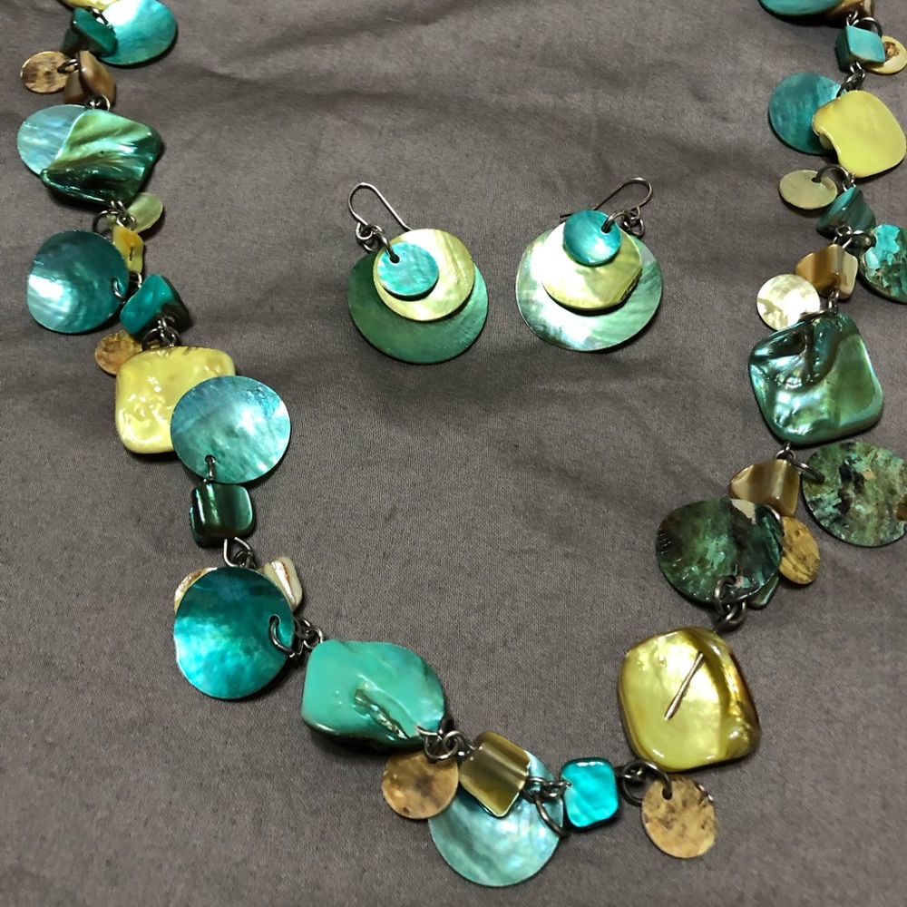 Long Shell Necklace, turquoise tones